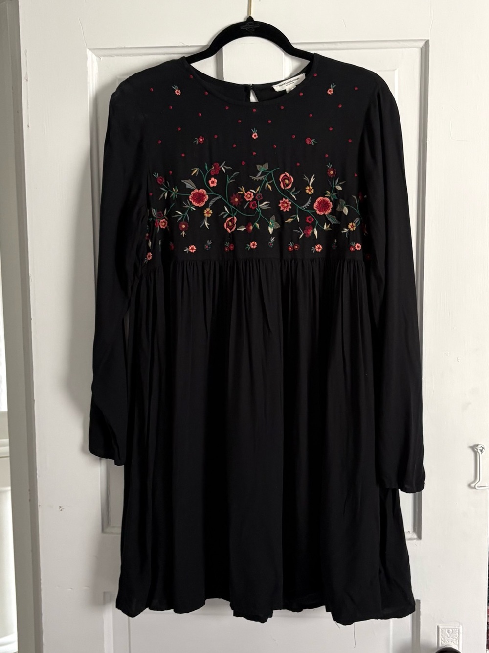 beachlunchlounge Black Embroidered Long Sleeve Dress